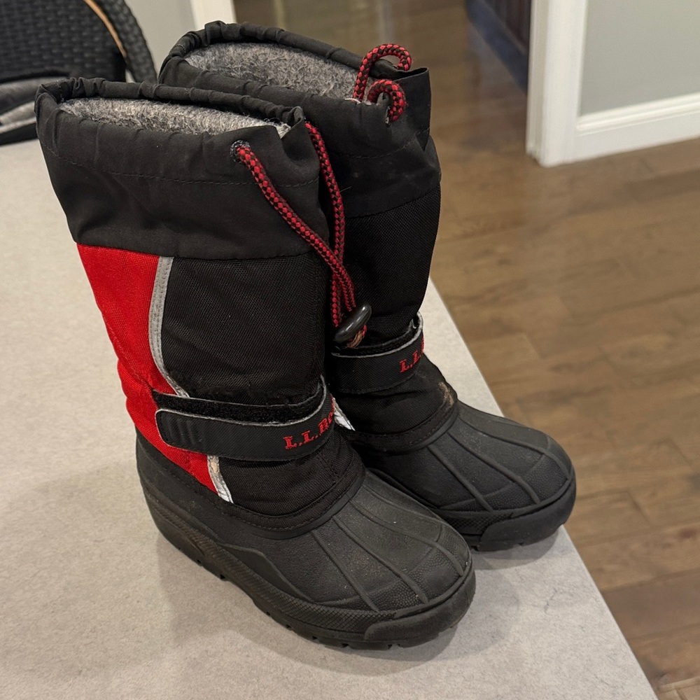 L.L. Bean Kids Boots Black and Red